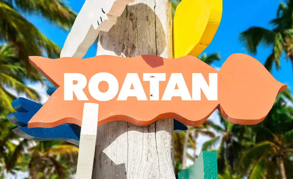 Roatán letrero
