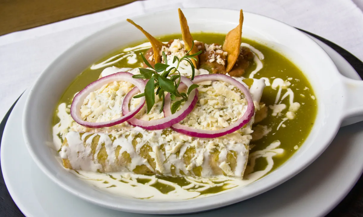 Enchilada Verde Suiza | Receta | Qué Onda