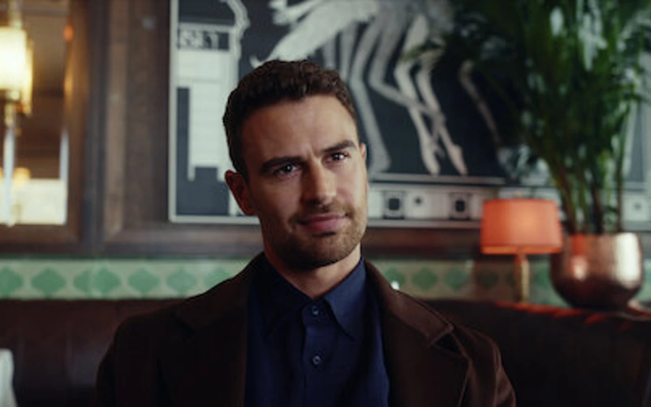 Aristocracia británica satirizada en "Los Caballeros".