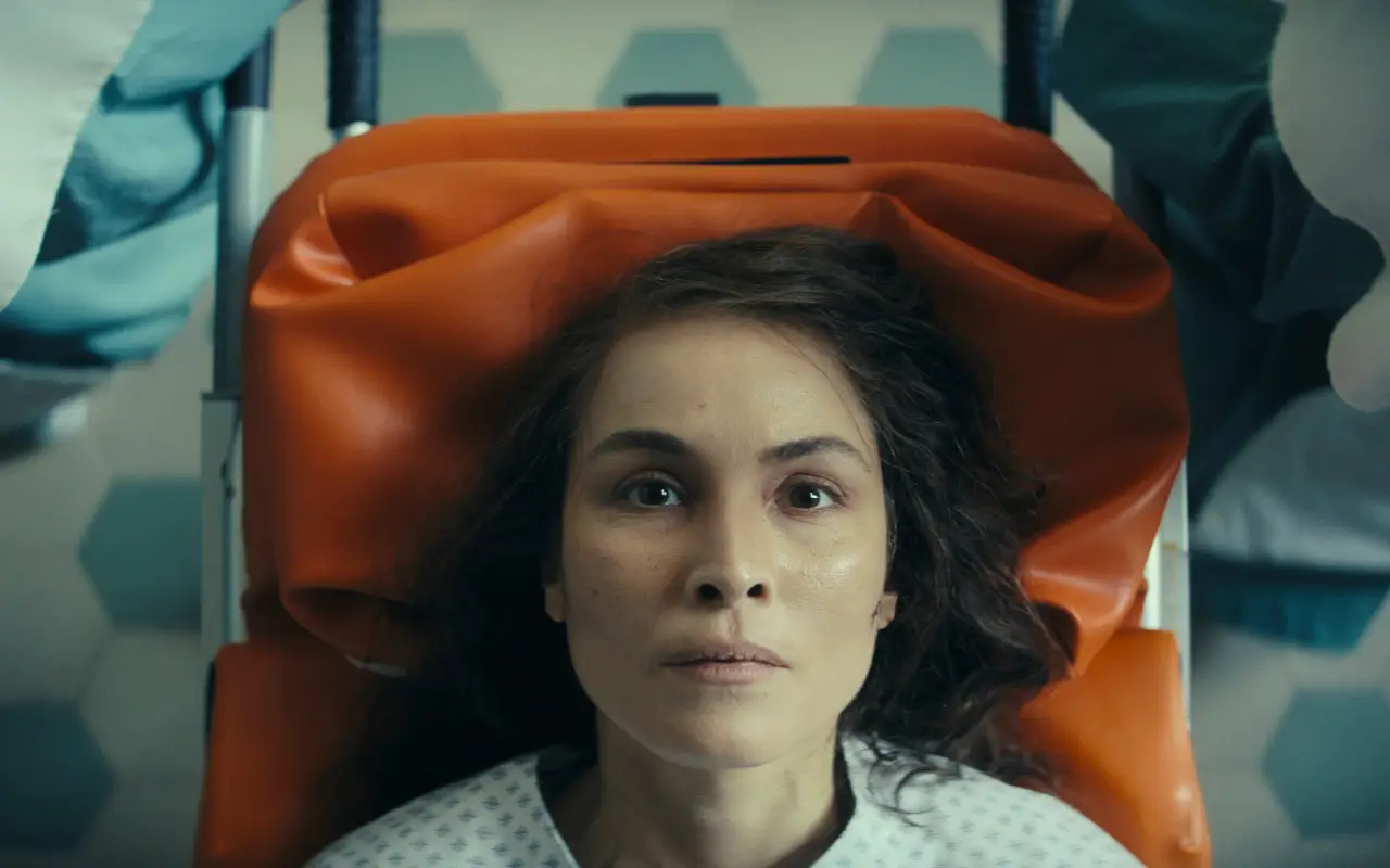 Thriller espacial 'Constelación': Intriga y suspenso.