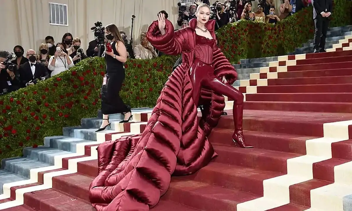 Gigi Hadid en el Met Gala 2023 | Qué Onda
