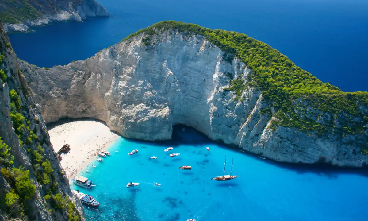 Playa en la isla de Zakynthos, Grecia | Qué Onda