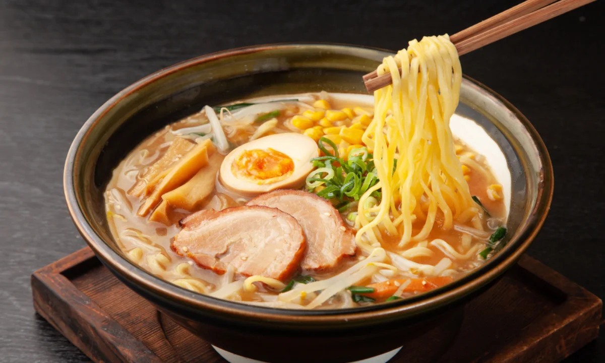 Ramen de salsa de soja | Qué Onda
