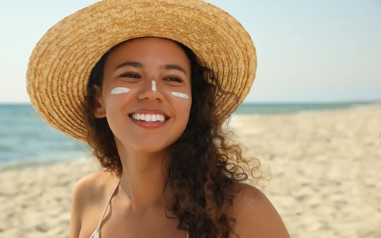 Evita la piel deshidratada en verano con estos consejos.